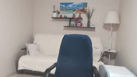 Snapshot of leilamays chatting on 07-14-26, 09:25 Leila Kinky online show from 07-14-26, 09:25