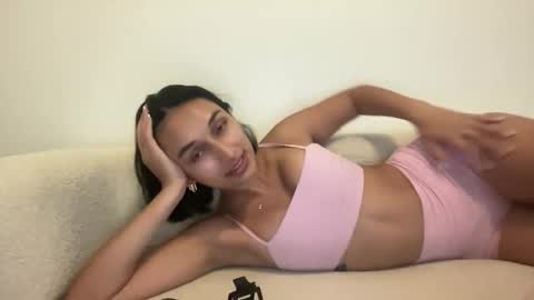 Leilani online show from 04-01-26, 02:12