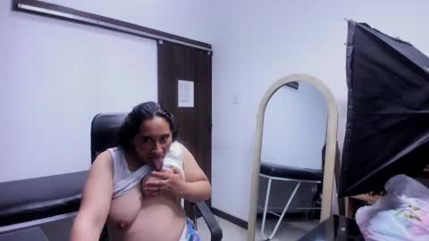 Leila online show from 03-16-26, 11:14