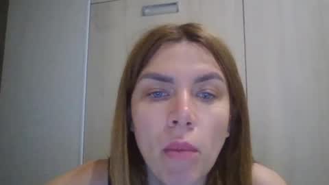 Snapshot of lena6122000 chatting on 07-06-26, 06:54 lena6122000 online show from 07-06-26, 06:54