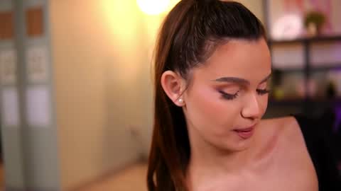 Lena Laurent online show from 03-31-26, 09:21