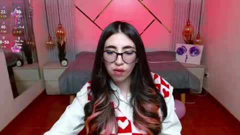 Snapshot of lena_roses chatting on 06-03-26, 08:25 Lena online show from 06-03-26, 08:25