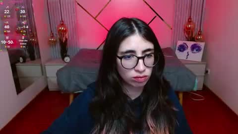 Snapshot of lena_roses chatting on 06-17-26, 08:10 Lena online show from 06-17-26, 08:10