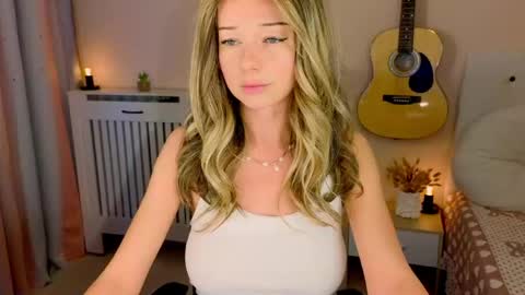 Snapshot of lenamuti chatting on 05-22-26, 07:48 Lena online show from 05-22-26, 07:48