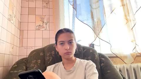 Hellomy name is Natalyits my first day here nice to meet you Give me 50 thumbs ups online show from 05-02-26, 03:11