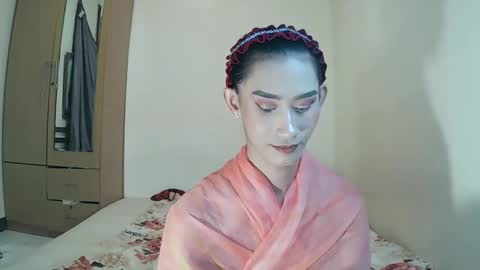 Snapshot of lennonxshit chatting on 02-13-25, 05:22 JANE online show from 02-13-25, 05:22