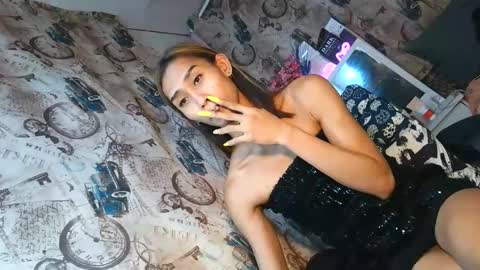 Snapshot of lennonxshit chatting on 10-27-25, 12:42 JANE online show from 10-27-25, 12:42