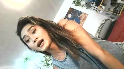 Snapshot of lennonxshit chatting on 04-11-26, 08:18 JANE online show from 04-11-26, 08:18