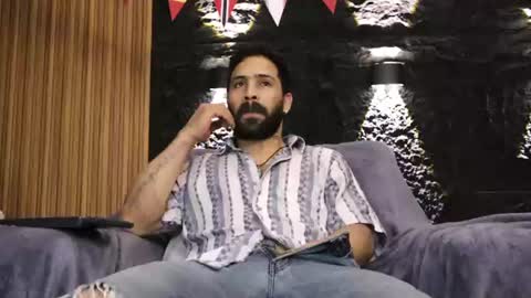 Snapshot of leo_diaz01 chatting on 06-29-26, 11:05 Leo Diaz online show from 06-29-26, 11:05