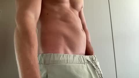 leoandy123 online show from 10-24-25, 02:13