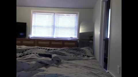 Snapshot of leologan chatting on 03-19-26, 03:27 leologan online show from 03-19-26, 03:27