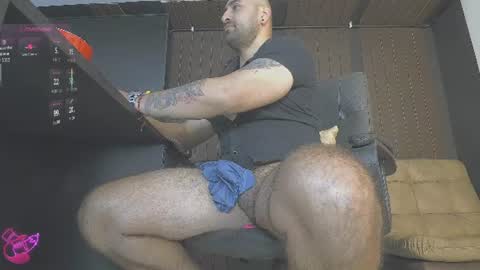 Snapshot of leon_1717 chatting on 07-08-26, 12:20 Leon online show from 07-08-26, 12:20