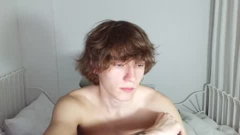 Leon online show from 06-23-26, 01:42