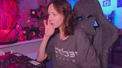 Snapshot of leona_nick chatting on 02-21-26, 03:57 leona online show from 02-21-26, 03:57