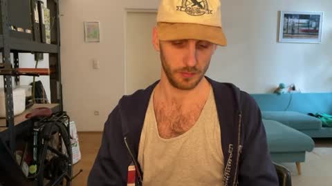 Leon online show from 03-27-26, 01:00