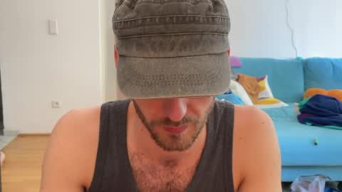 Snapshot of leonvampire chatting on 06-08-26, 10:15 Leon online show from 06-08-26, 10:15