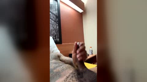 leroypageiii87 online show from 04-18-26, 09:48