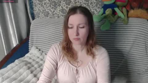 Snapshot of lesanamagic chatting on 05-26-26, 06:26 LesanaMagic online show from 05-26-26, 06:26