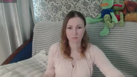 Snapshot of lesanamagic chatting on 05-27-26, 04:53 LesanaMagic online show from 05-27-26, 04:53