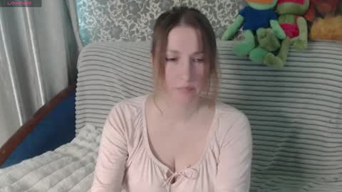 Snapshot of lesanamagic chatting on 05-28-26, 04:37 LesanaMagic online show from 05-28-26, 04:37