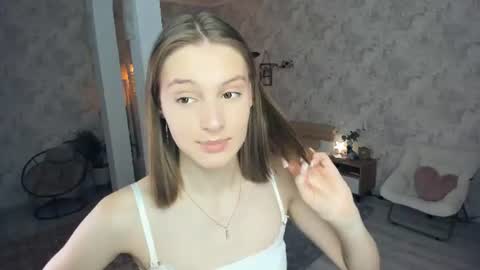 Snapshot of lesigrace chatting on 06-14-26, 08:27 Sanem online show from 06-14-26, 08:27