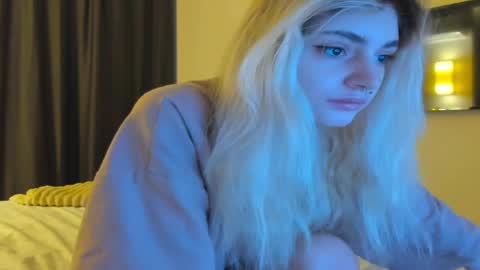 lesyaliss online show from 03-30-26, 12:22