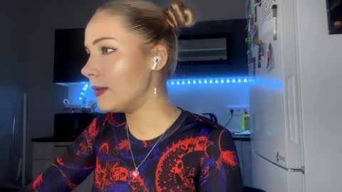 Kate online show from 04-23-26, 01:46