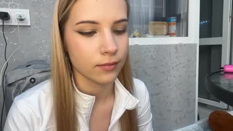 Kate online show from 05-26-26, 02:24
