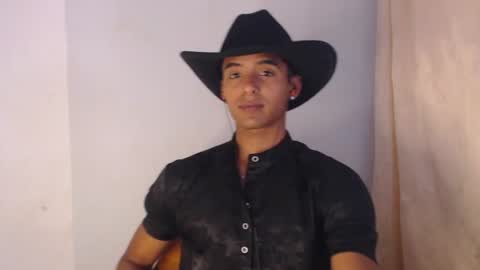 i  am lewis ly EDUARDO MEMDOZA15 online show from 07-18-26, 03:05