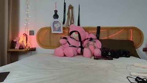 Lexa Raven online show from 06-17-26, 09:05