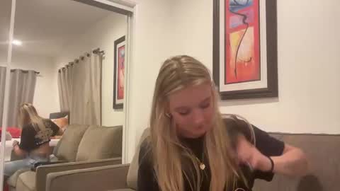 lexisRose online show from 12-08-24, 12:18