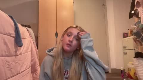 lexisRose online show from 12-13-24, 12:09