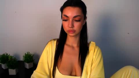 Alexia online show from 06-01-26, 10:50