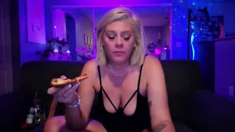 Snapshot of lexi_shocker chatting on 02-20-26, 06:19 Lexi online show from 02-20-26, 06:19