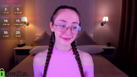 Snapshot of lexi_split chatting on 06-21-26, 02:36 Lexi GTM2 MonWedThurSatSun 1000am-400pm online show from 06-21-26, 02:36