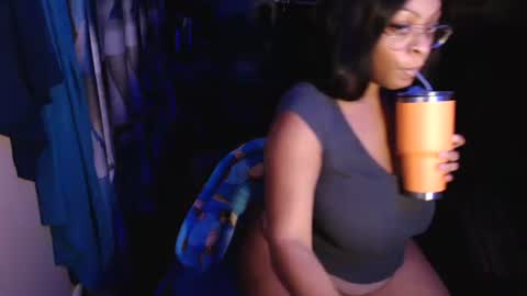 LEXIJAYNE online show from 01-06-25, 08:03