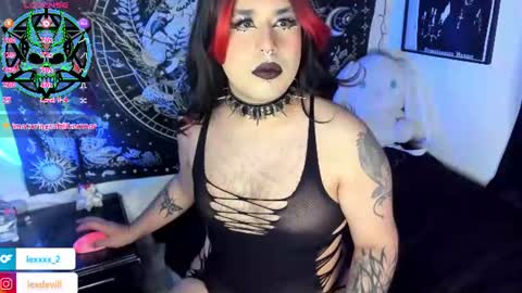 Snapshot of lexxxx_2 chatting on 07-17-26, 12:06 LEXXY online show from 07-17-26, 12:06