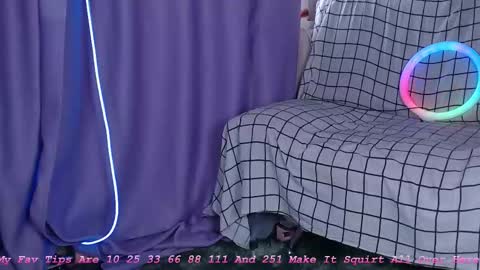 Snapshot of lexy_l0vy chatting on 10-10-25, 08:35 LexxxY online show from 10-10-25, 08:35