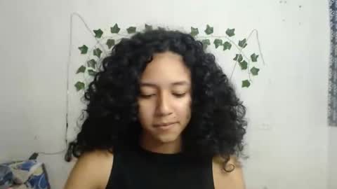 lolita online show from 01-03-25, 12:41