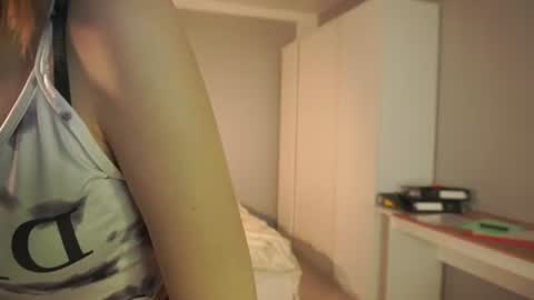 Snapshot of leyla_grace chatting on 06-06-26, 06:40 leyla_grace online show from 06-06-26, 06:40