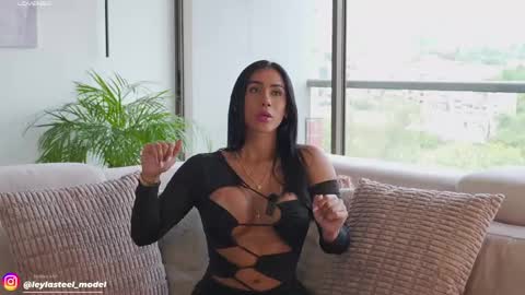 INSTA leylasteel model         online show from 05-13-26, 04:48