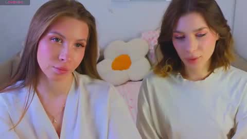 Snapshot of leylalin chatting on 07-18-26, 10:13 Leila online show from 07-18-26, 10:13