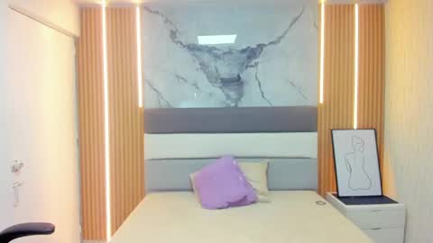   online show from 04-09-26, 02:11