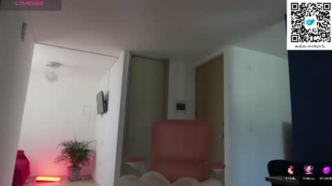 Snapshot of leyre_lerr chatting on 07-07-26, 01:59 Jessica online show from 07-07-26, 01:59
