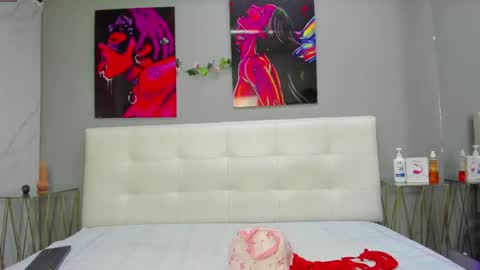 Snapshot of lia78couple chatting on 06-06-26, 08:02 lia78couple online show from 06-06-26, 08:02