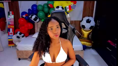 lia_16_ online show from 07-08-26, 11:04