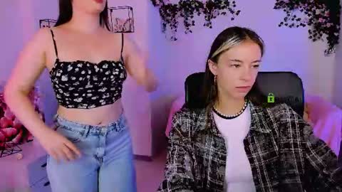Snapshot of lia_dream_ chatting on 06-25-26, 08:30 lia_dream_ online show from 06-25-26, 08:30