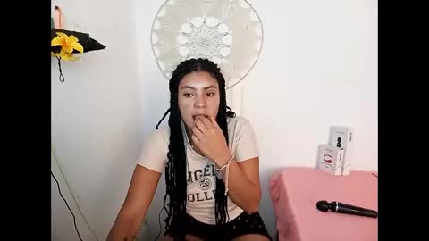 Snapshot of lia_hottie chatting on 04-02-26, 07:33 Lia online show from 04-02-26, 07:33