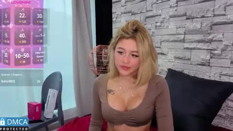 lia summer1 online show from 12-22-25, 07:22