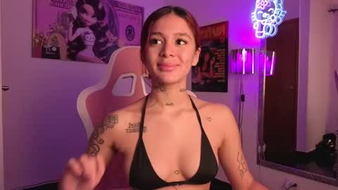 Lia Butera online show from 09-30-25, 02:55